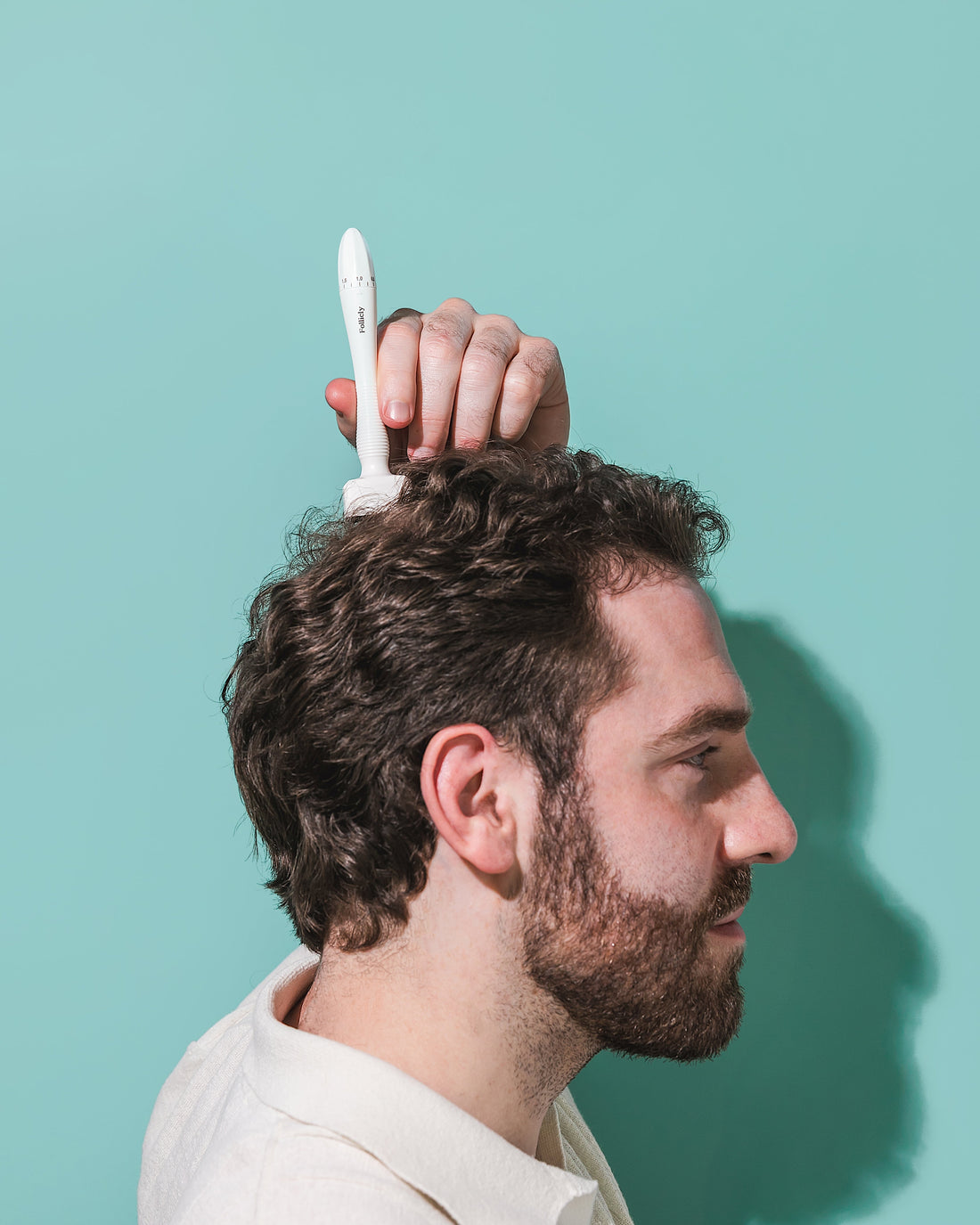 How to Microneedle the Crown: Technique Guide for the Top of the Scalp